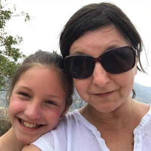 Meet your Posher, Almira